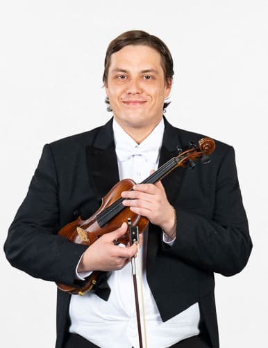 Evgeny Komarnitskiy Violin.