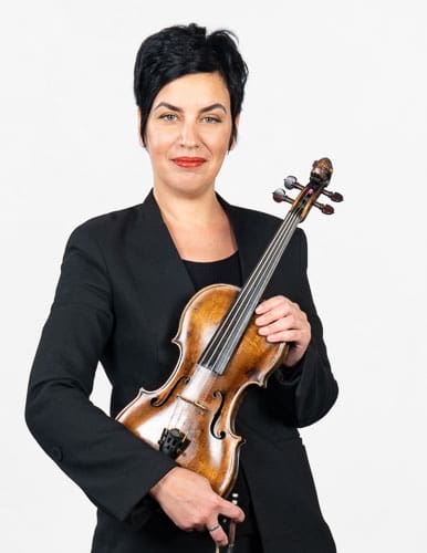 Iryna Usova Violin.