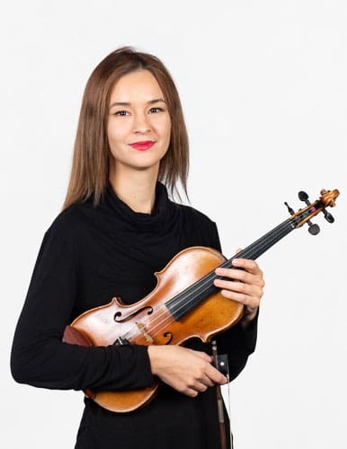 Anna Khalikova Violin.